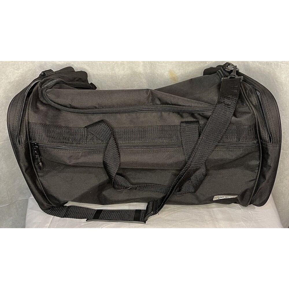 J World New York Lawrence Sport Duffel Bag